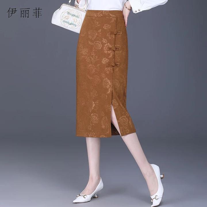 新中式国风女装2024春秋季新款高腰A字盘扣中长款包臀半身裙聚酯