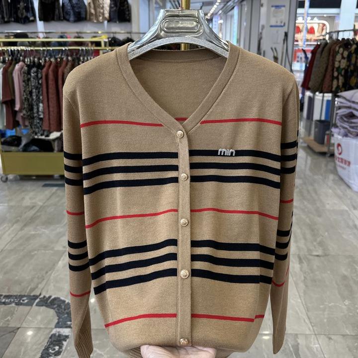 时尚妈妈V领条纹套头针织衫春秋新款洋气减龄毛衣打底衫中年上衣