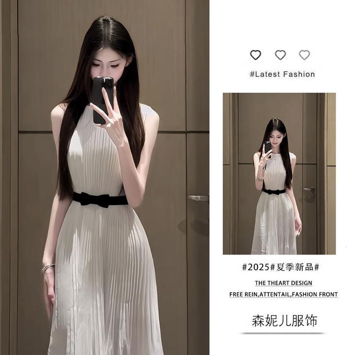 夏季温柔系穿搭女2025年新款韩系高级感气质收腰显瘦无袖连衣裙女