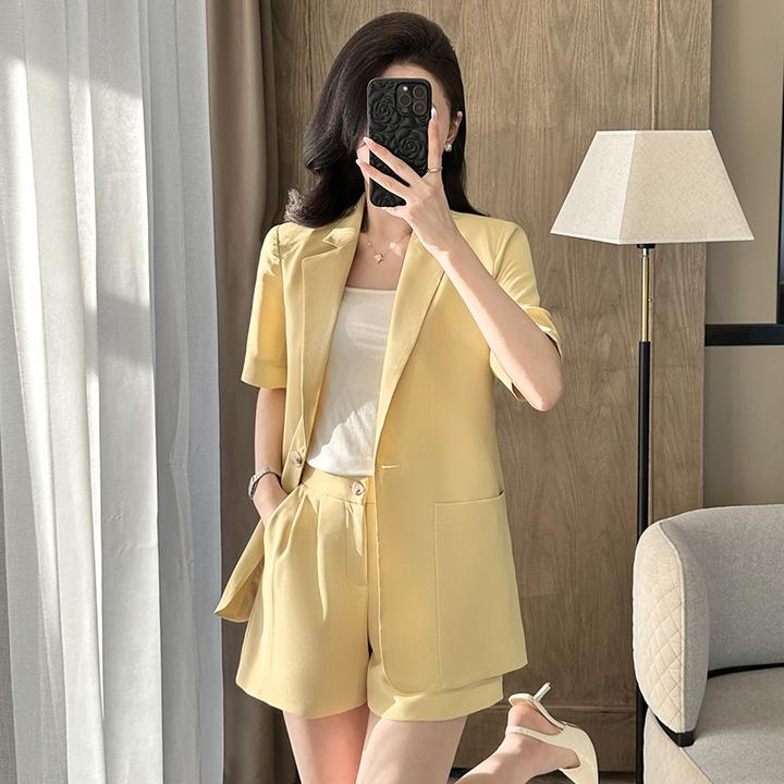 黄色西装外套女夏季薄款短袖2025新款小个子气质休闲西服短裤套装