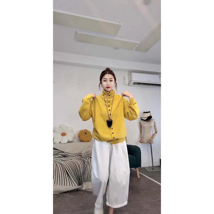 高领单排扣针织毛衣秋季新款时尚宽松百搭长袖开衫毛衣