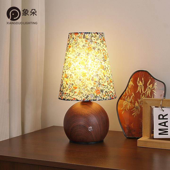 象朵充电台灯中古法式卧室床头灯美式田园创意触摸遥控氛围小夜灯