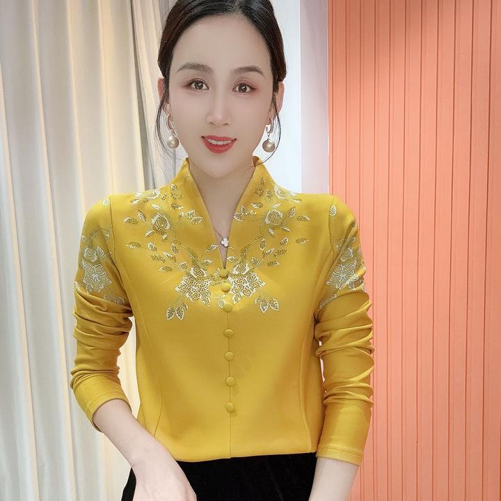 2025冬季新款V领印花气质百搭时尚长袖减龄加绒打底衫上衣女872