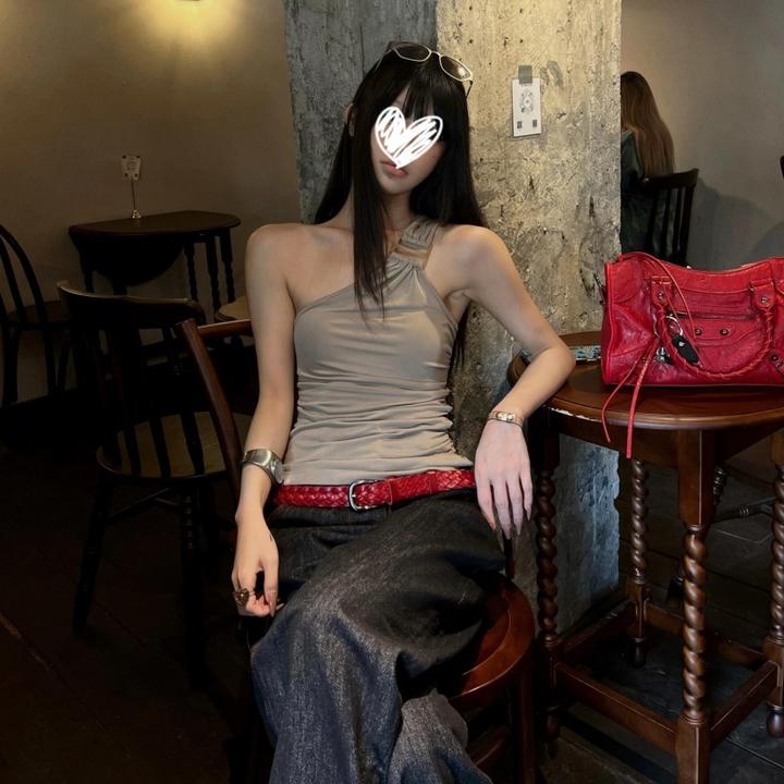 艺等性感辣妹侧腰抽皱斜下摆扣衔接单肩2025夏季气质时尚女上衣潮