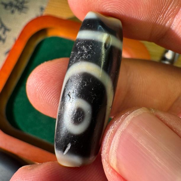 玛瑙仿纯台珠如意二眼11