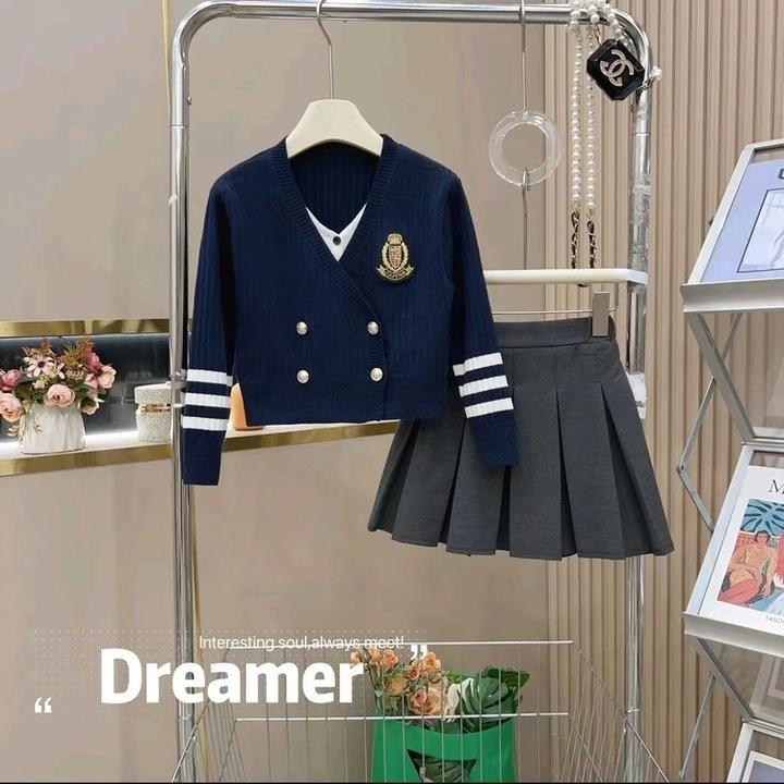 毛衣秋冬儿童宝宝洋气春装新款套装春秋女童中小童潮流四季流行