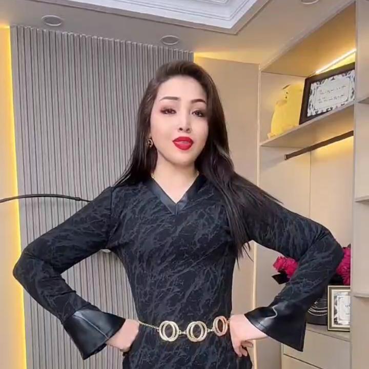 女士休闲两件套送+腰带乌鲁木齐发货