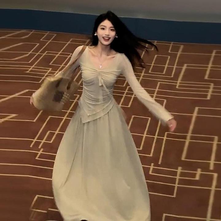 Mm梨形身材穿搭白色连衣裙子女夏季2025新款法式气质超好看长