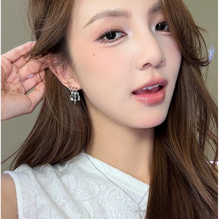 合金锆石耳饰 【单耳洞】新款银针新潮甜酷闪钻四芒星耳环女小众