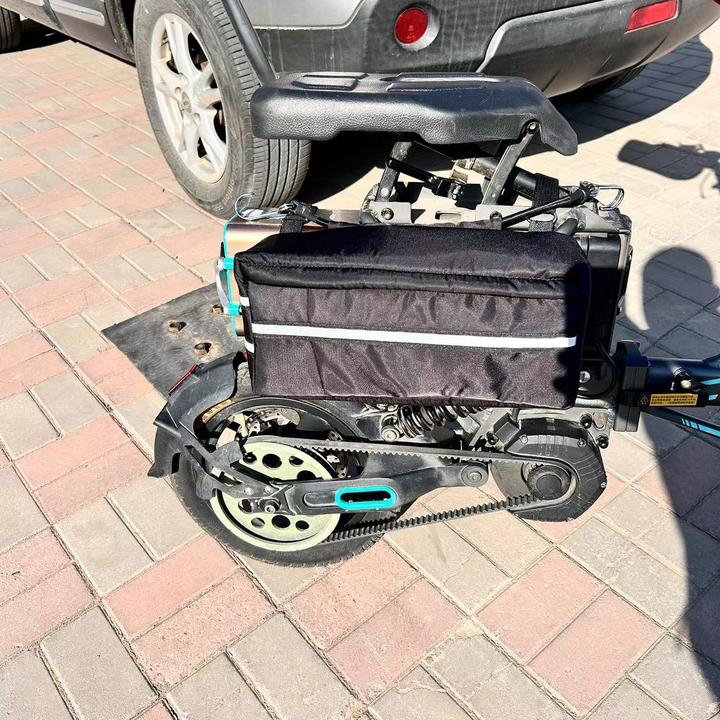 蜂鸟赛博感恩之行美宜佳雪豹浩克斜挎包 加绒加厚 防水