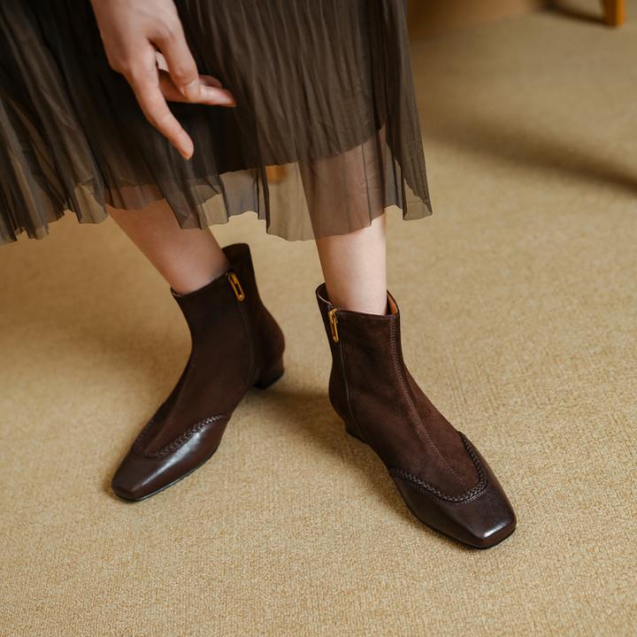 2025秋冬新款方头粗跟时装靴法式设计感百搭通勤时尚显瘦及踝靴女