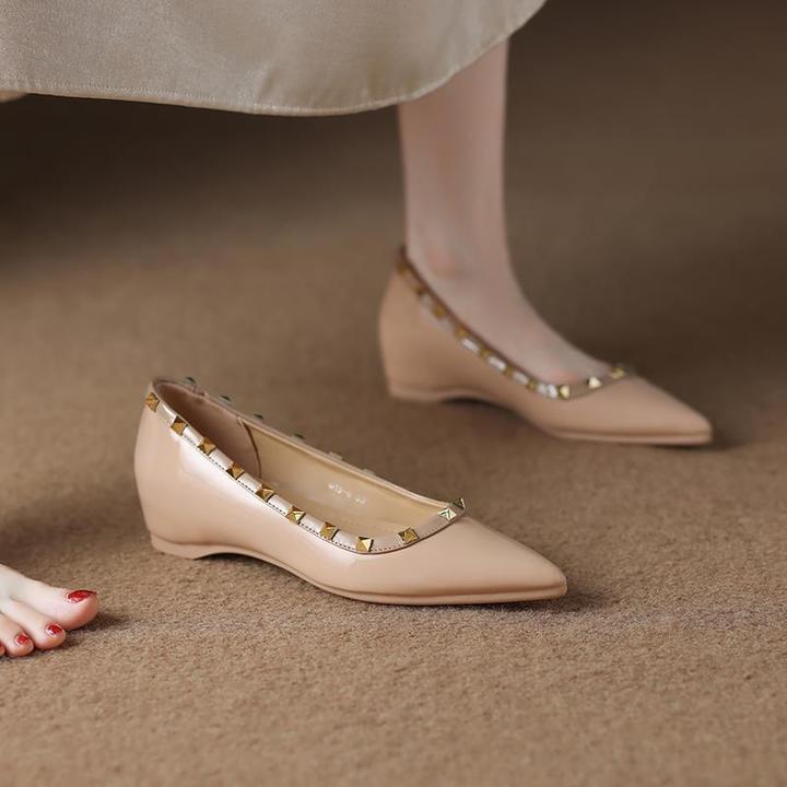 GPTSu夏季新款法式单鞋小个子内增高尖头浅口铆钉小码晚晚鞋
