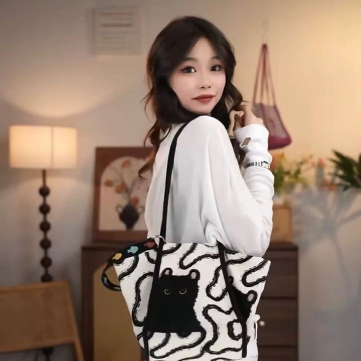 设计师新款小煤球百搭小众休闲日常通勤单肩包包高级小众轻奢