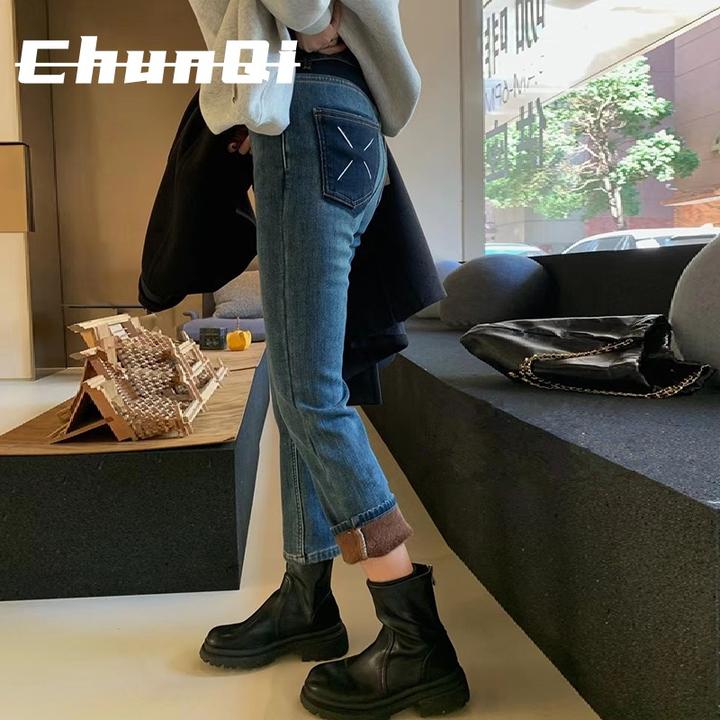 淳启大码直筒牛仔裤女秋冬季新款加绒加厚胖mm显瘦九分烟管裤子潮