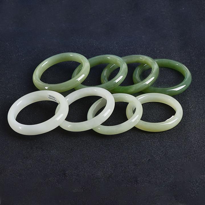 可玉可求女士青白玉手镯正宗和田玉  多样性发货 拍一发一C3933