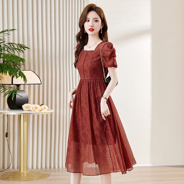 吊带裙夏季新款女装时尚气质方领收腰长款纯色褶皱复古YB8236