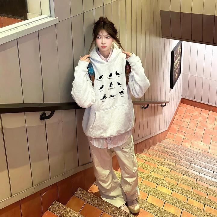 白灰色连帽卫衣女2025新款宽松外套早秋独特漂亮冬季加绒加厚上衣