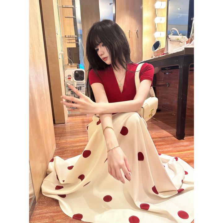 波点半身裙女高腰显瘦红色a字裙子气质法式套装夏季2025时尚甜美