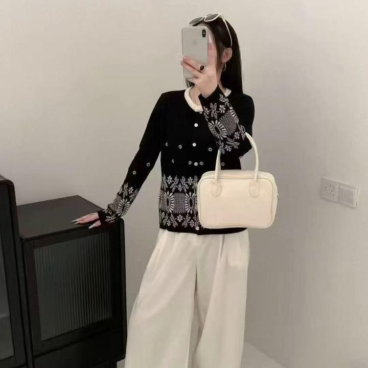 【裳都锦直播专享福利买一赠一】圆领薄款修身型短袖毛针织衫打底衫