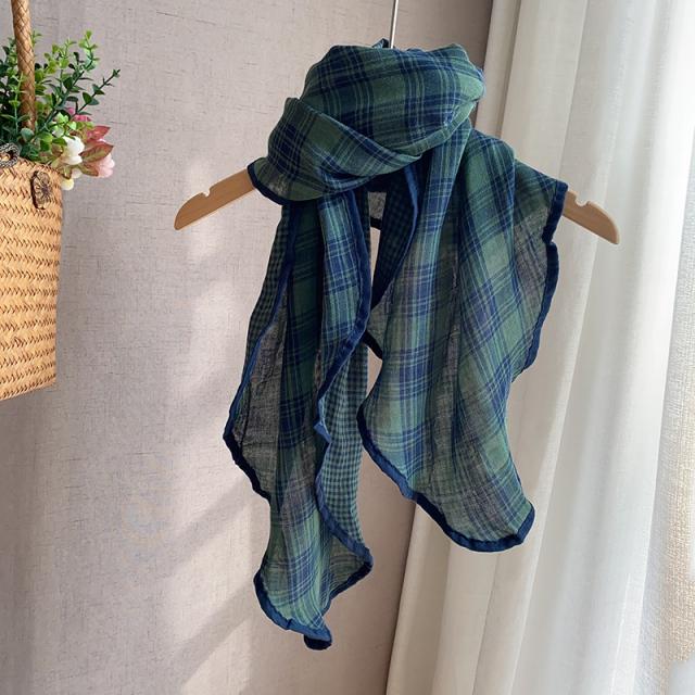 清新文艺棉麻格子围巾女秋天柔软透气小纱巾时尚百搭学院风棉