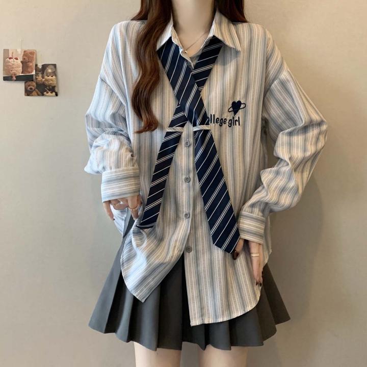 学院风条纹刺绣长袖衬衫女春季2025年新款大码胖mm设计感领带衬衣