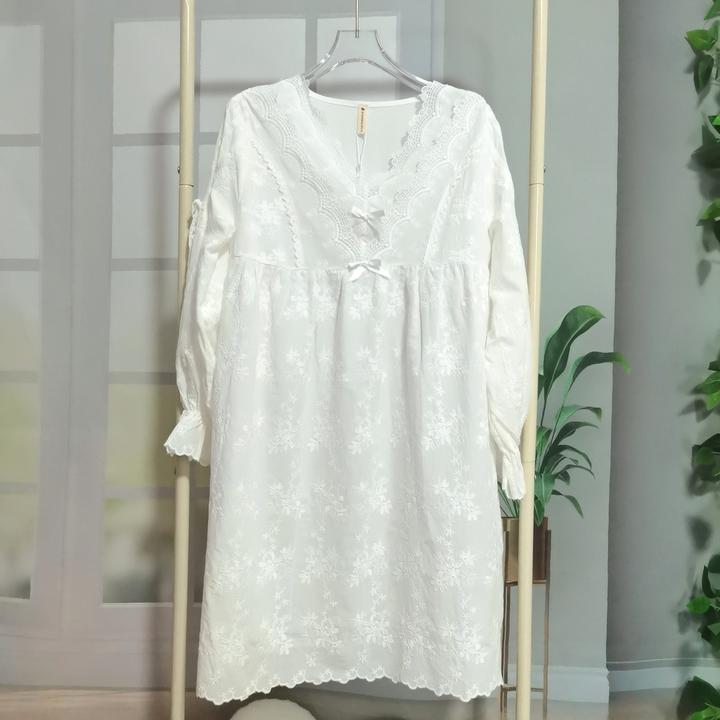 重工刺绣睡裙女秋装新款复古提花甜美蕾丝花边宽松宫廷风家居长裙