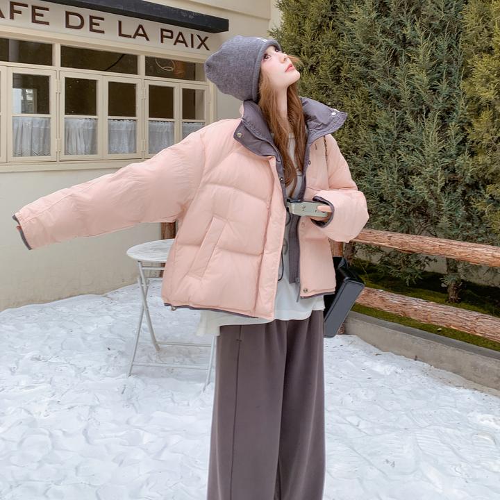 粉红色时尚立领撞色白鸭绒羽绒服女冬2025新款小个子短款保暖减龄