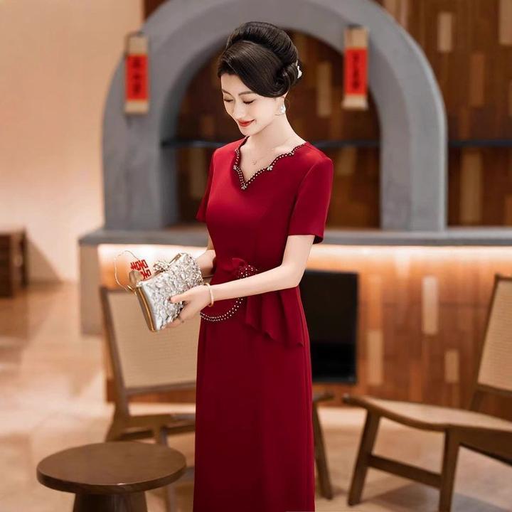 喜婆婆2025新款妈妈装婚宴礼服旗袍中年款结婚婚礼收腰显瘦喜服