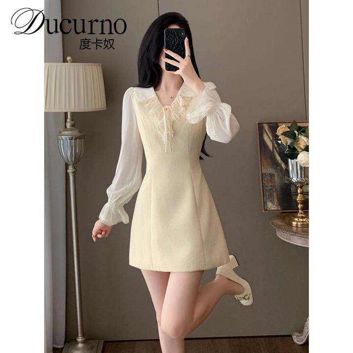 秋季减龄时尚V领设计收腰A字裙女洋气小个子甜美炸街小香风连衣裙