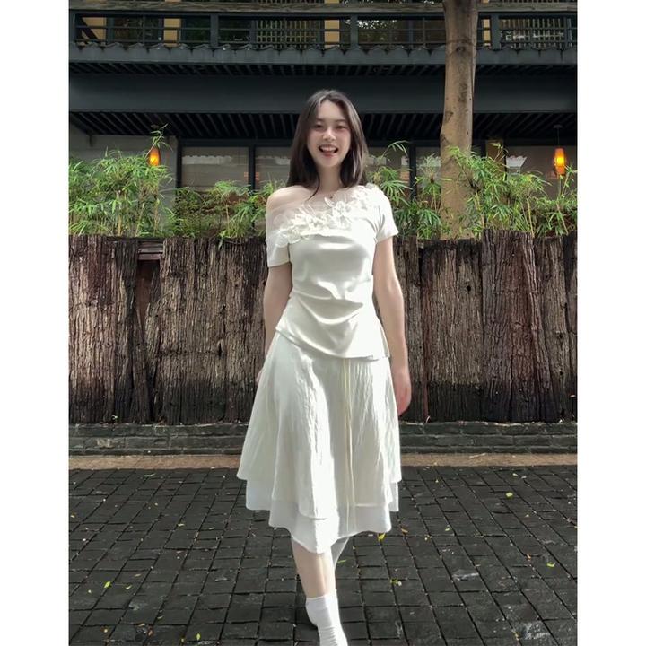 2025夏季新款女法式气质露肩修身花边短袖上衣高腰显瘦蛋糕半身裙