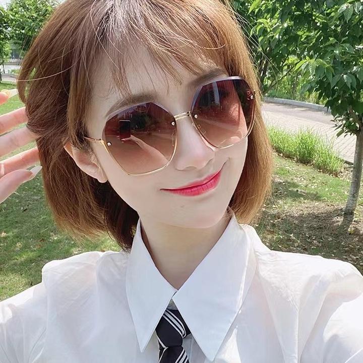 小红书新款时尚 无框墨镜不规则切边渐变片眼镜 网红女装饰太阳镜