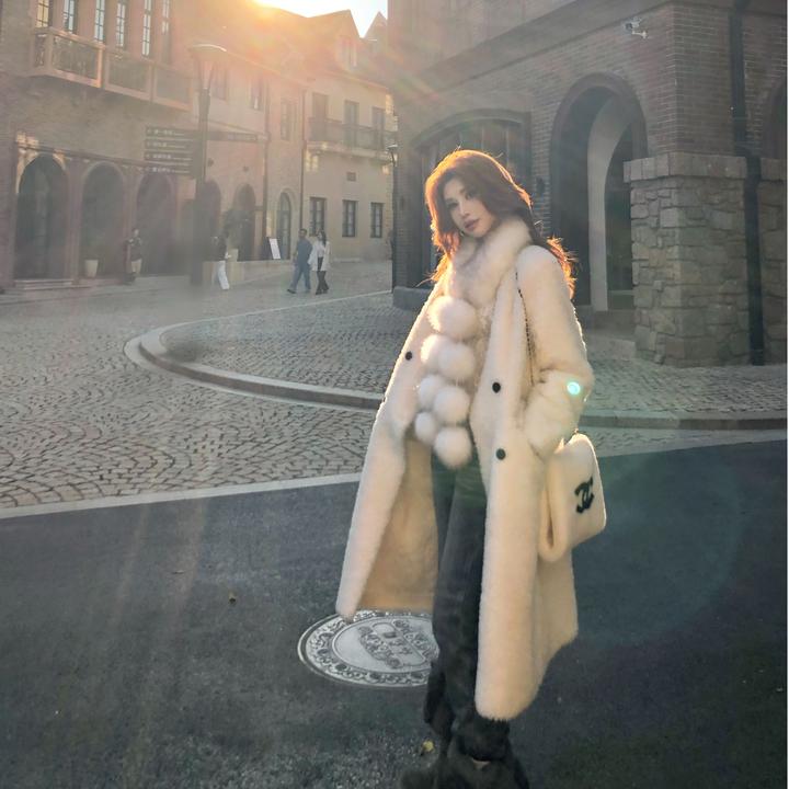 婉君【韩剧女主】“100绵羊毛”重磅加厚保暖长款外套LWJ25D4C3889