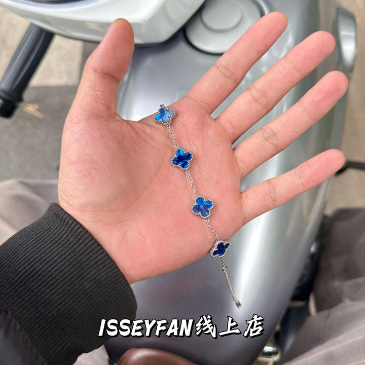 钛钢手链 四叶草精致气质轻奢时尚蓝色小众高级原创设计百搭手链