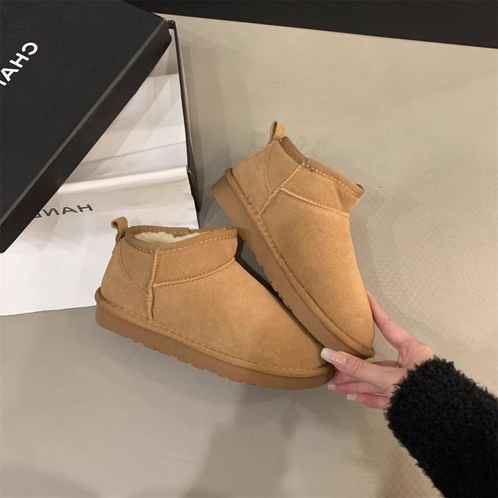 雪地靴女2025年新款保暖时尚百搭厚底加绒短甜桃厚中年女士雪地靴