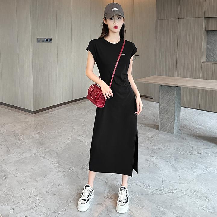 2025夏季新款修身显瘦褶皱高级感中长款气质开叉a字连衣裙女黑色