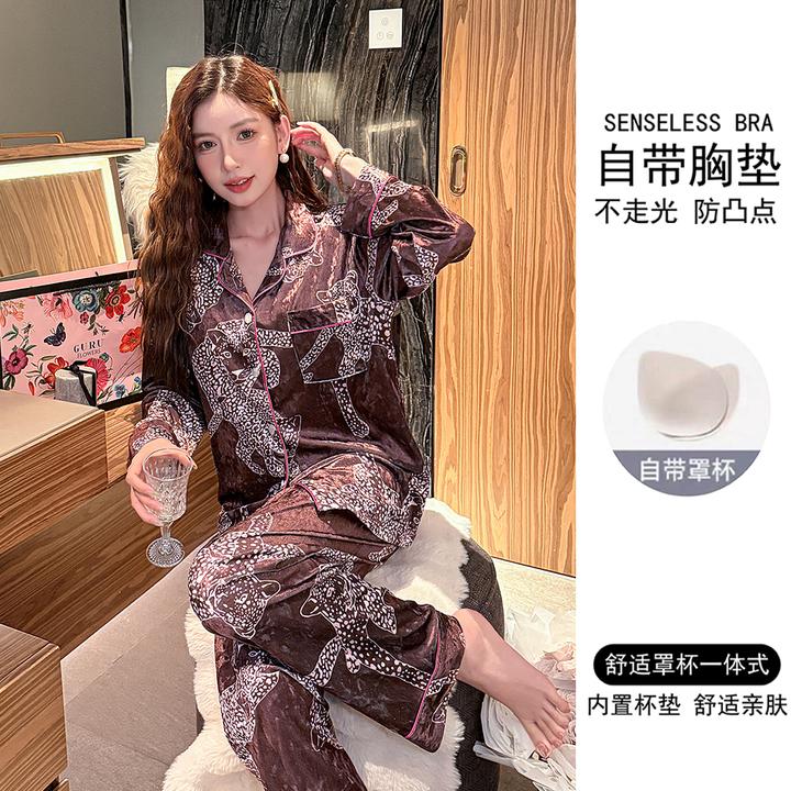 带胸垫2025年新款金丝绒睡衣女春秋季长袖可爱卡通秋冬家居服套装