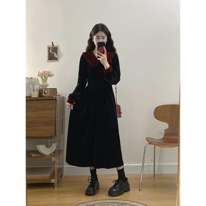 大码女装胖mm秋冬2025新款韩系赫本风撞色宽松显瘦气质黑色连衣裙