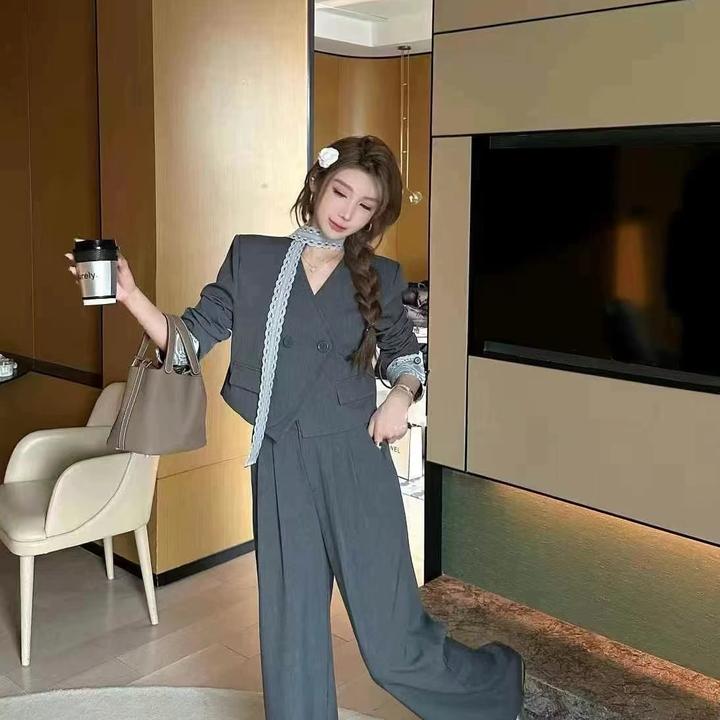 X119036-设计感西装套装女2025年春新款感西服休闲阔腿裤两件套