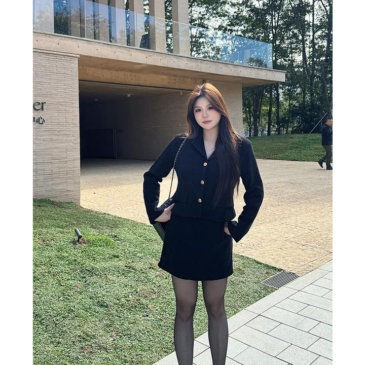 小香赫本风黑色西装套装时尚高级感小西装+气质减龄半裙两件套