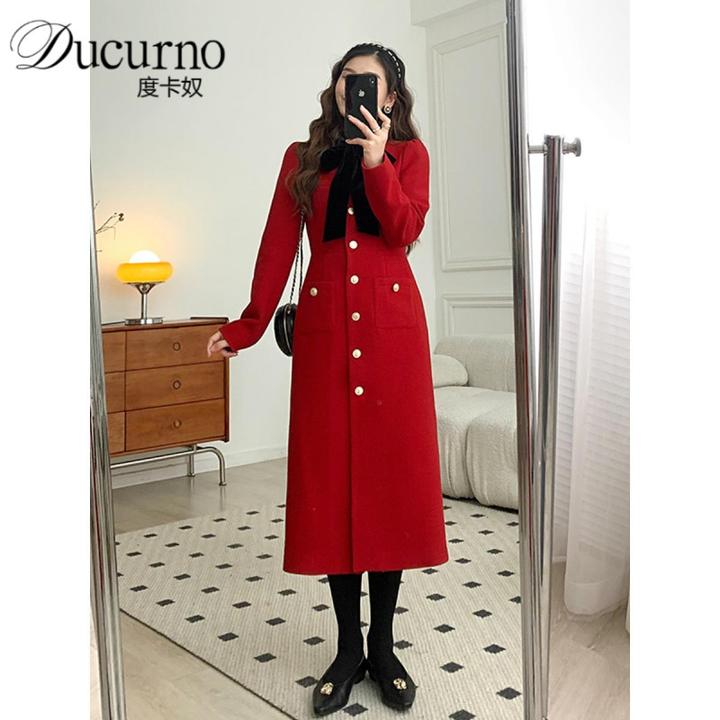 红色毛呢连衣裙女冬高级感轻奢修身法式气质粗花呢小香风礼服长裙