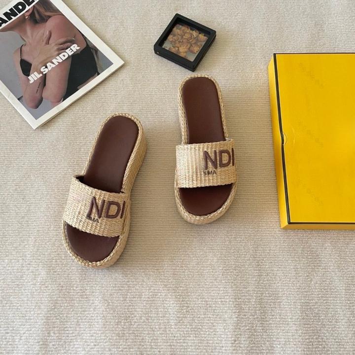 百搭老花凉拖女外贸外穿2025新款夏电绣提花松糕厚底高跟拖鞋软底