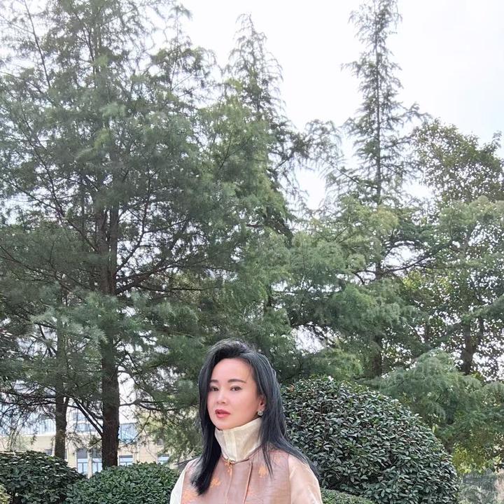 时尚个性马马甲气质百搭款