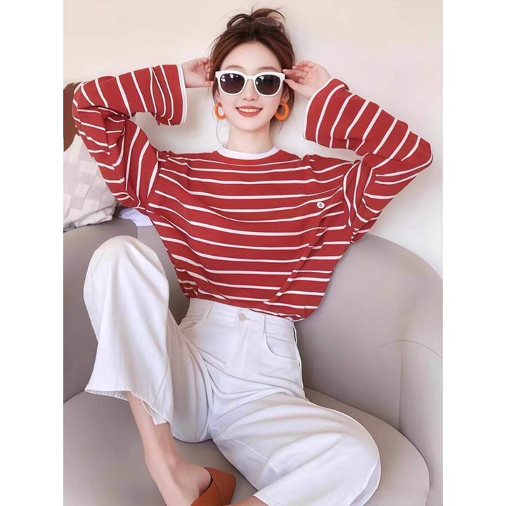2025春季新款上衣高级纯欲绝美小众不撞款红色条纹T恤搭配白色裤