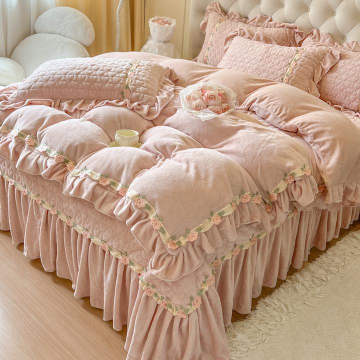 水星冬季少女加厚牛奶绒四件套公主风双面毛绒珊瑚绒花边被套夹棉