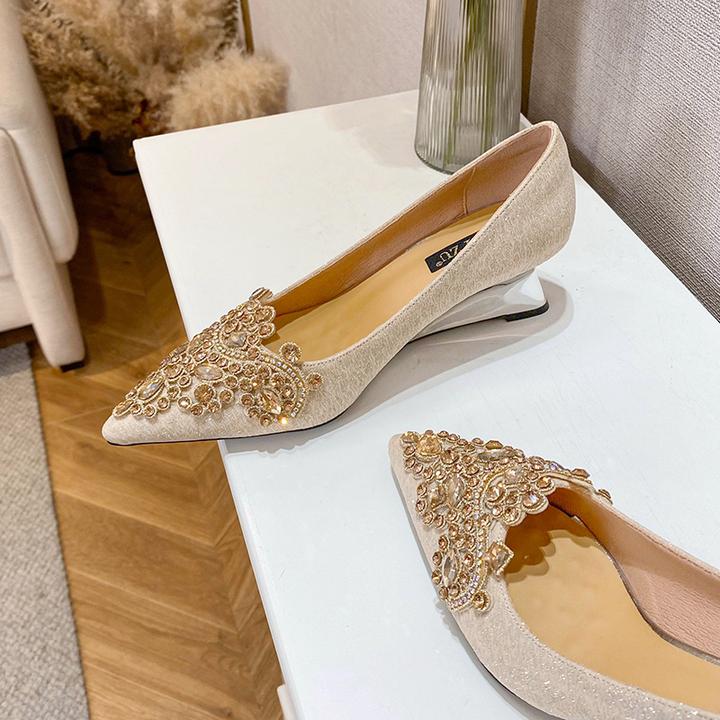 坡跟单鞋女2025春秋新款气质水钻高跟尖头高跟鞋通勤浅口工作鞋女