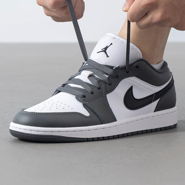 耐克男鞋2024新款Air Jordan 1 AJ1低帮复古休闲板鞋篮球鞋553558