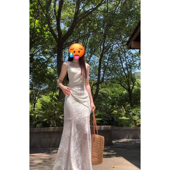 白月光不规则白色蕾丝吊带连衣裙纯欲气质鱼尾包臀长裙