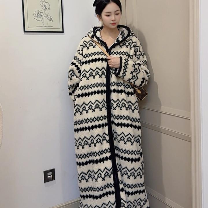 【行走被窝】冬季被窝睡衣女超长睡袍米粒绒加厚保暖家居服睡袍连帽