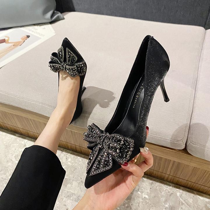 气质绸缎蝴蝶结黑色职业高跟鞋2025夏季新款尖头浅口中跟工作单鞋