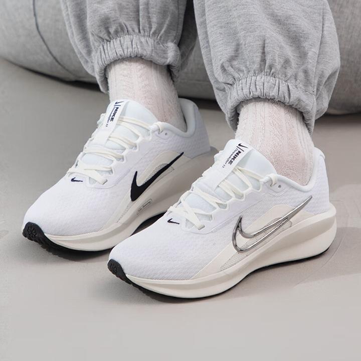 NIKE/耐克女鞋 2025夏季新款运动跑鞋DOWNSHIFTER 13透气跑步鞋